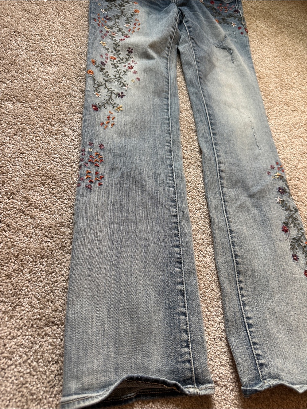 Driftwood Kelly Embroidered Light Blue Women’s Jeans size 27 - Picture 6 of 8